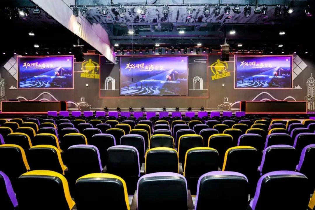 也在比赛中 也在比赛中